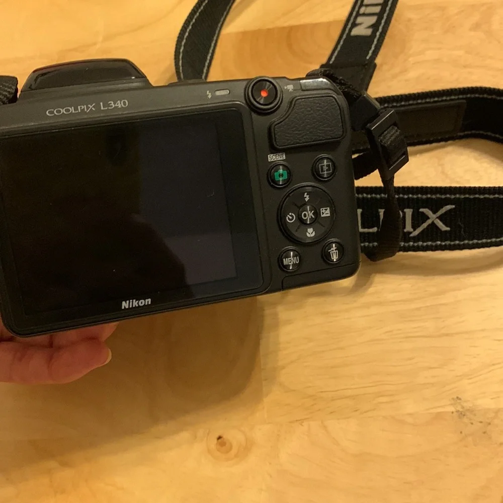Nikon Coolpix L340 Camera 📸